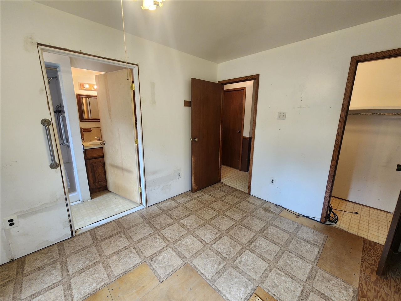 4650 Gambling Trail Property Photo 8