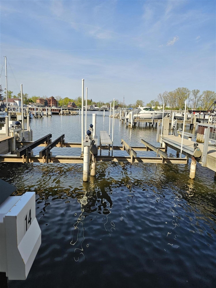 312 Water Street Property Photo 1