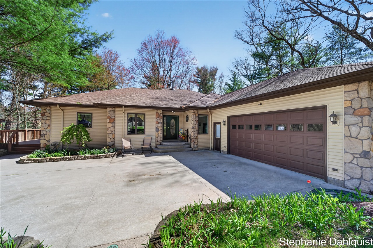 9160 Mill Pond Trail Property Photo 1