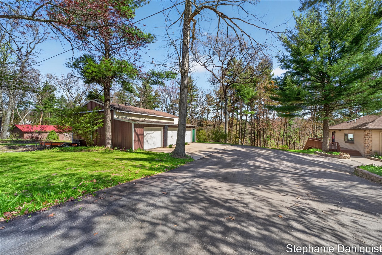 9160 Mill Pond Trail Property Photo 5