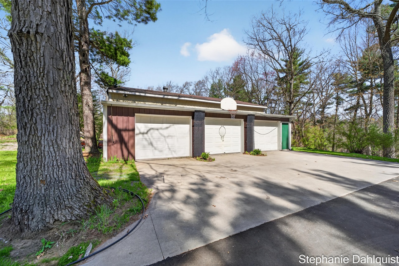 9160 Mill Pond Trail Property Photo 6