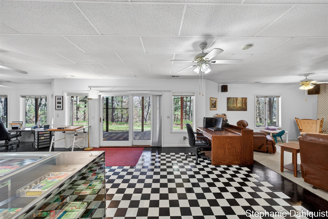9160 Mill Pond Trail Property Photo 46