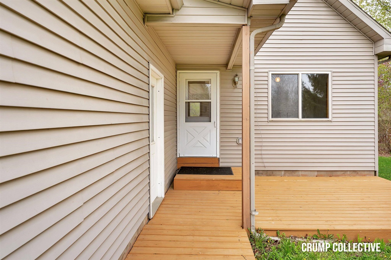 9129 Lakeside Drive Property Photo 10