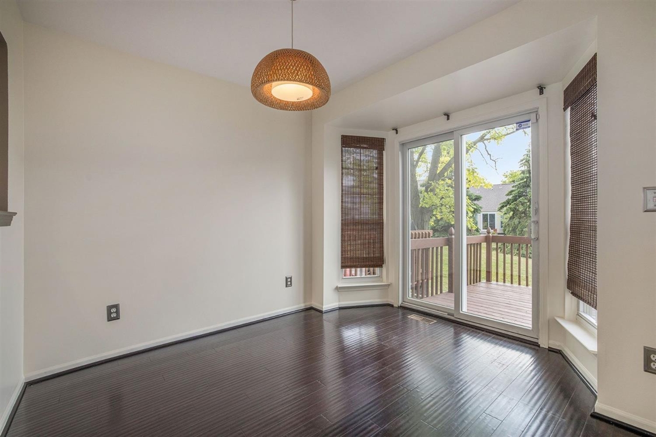 3088 Village Circle Property Photo 4