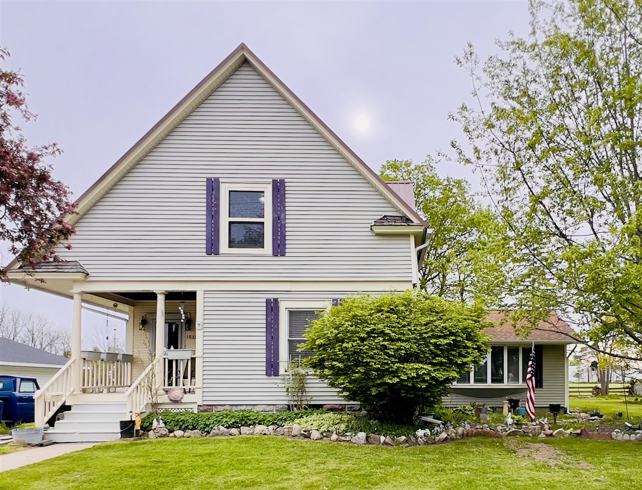 1033 Washington Boulevard Property Photo 1