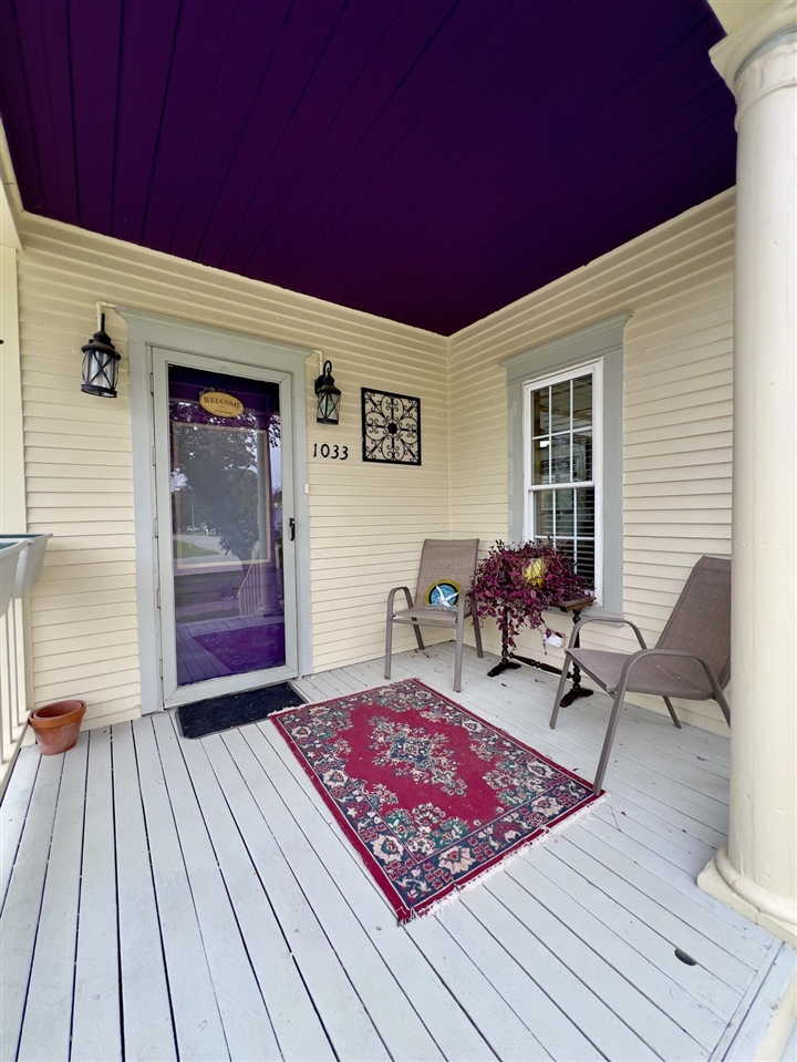 1033 Washington Boulevard Property Photo 4