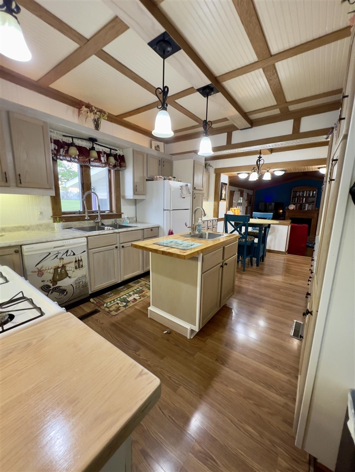 1033 Washington Boulevard Property Photo 13