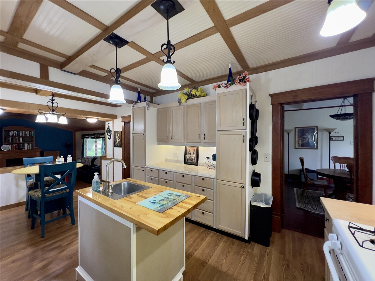 1033 Washington Boulevard Property Photo 14