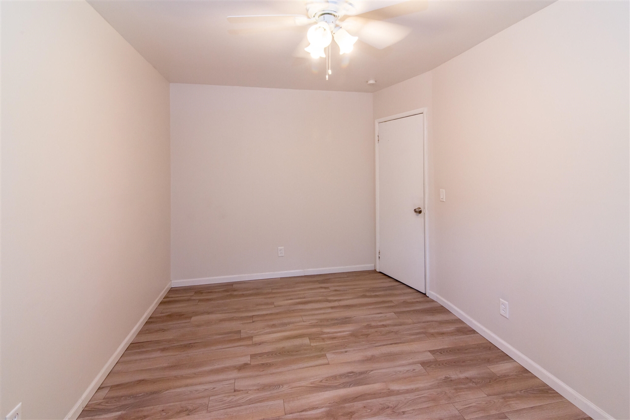 413 S Revena Boulevard Property Photo 8