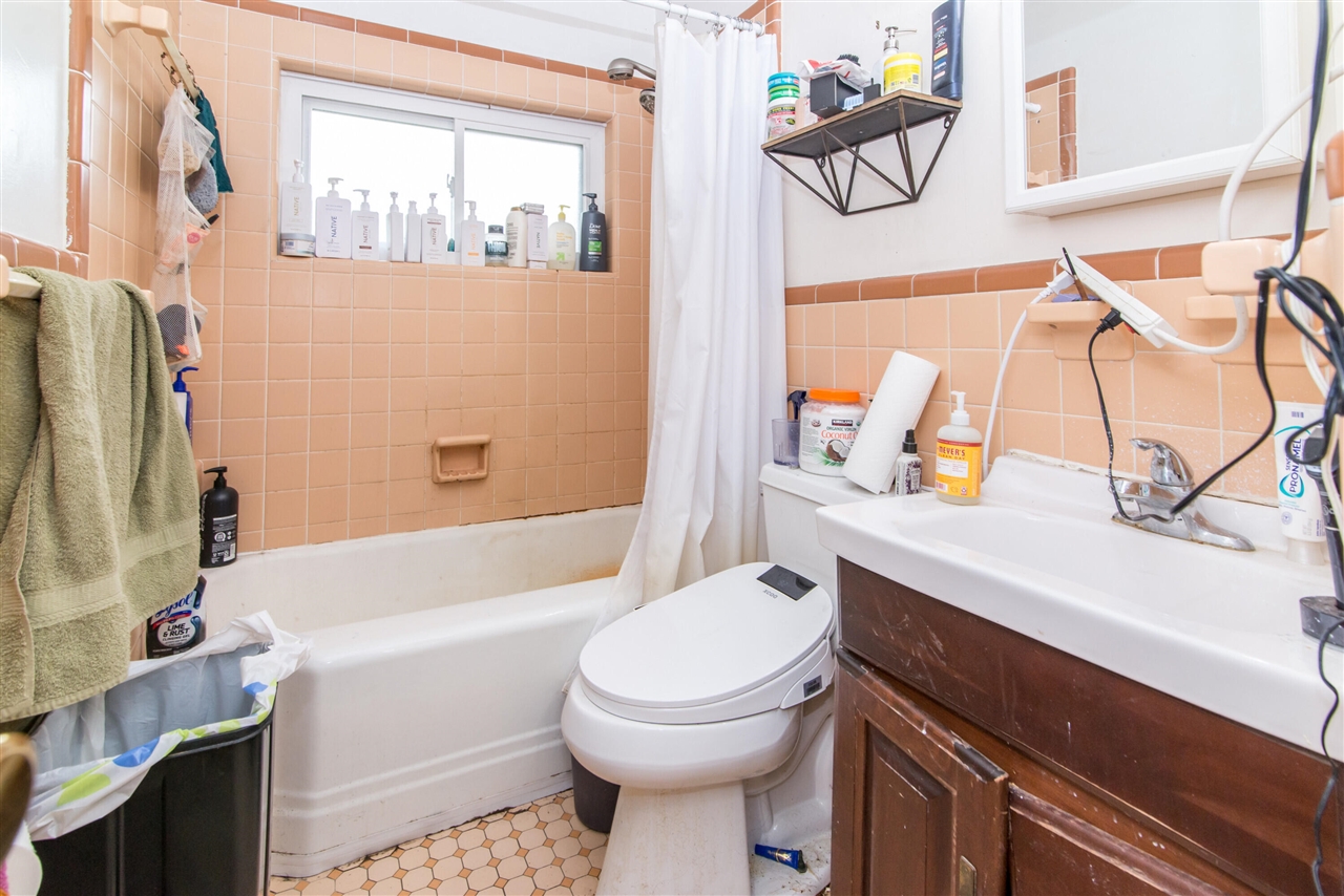 413 S Revena Boulevard Property Photo 28