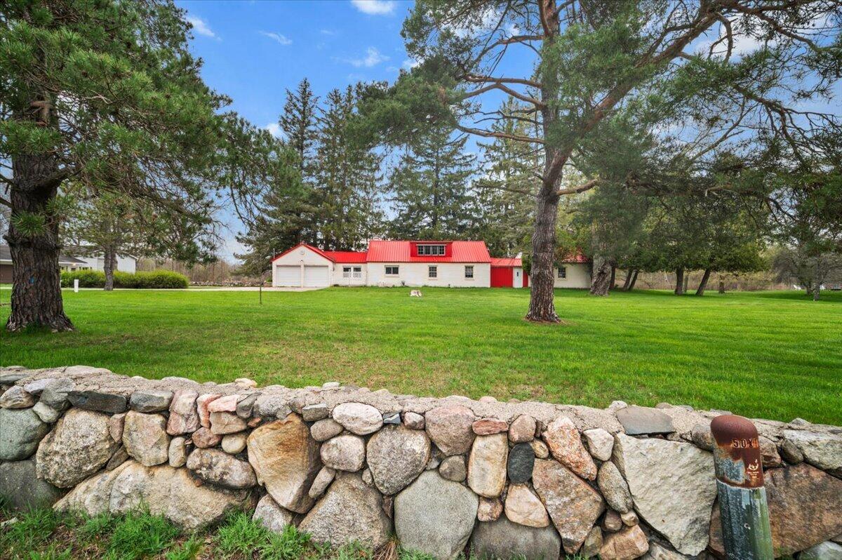 5599 Howard City Edmore Road Property Photo 5