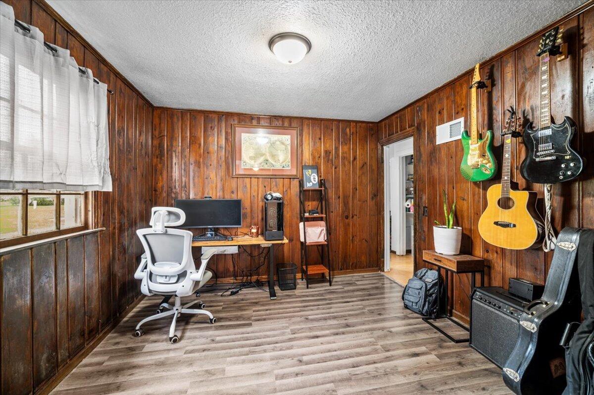 5599 Howard City Edmore Road Property Photo 27