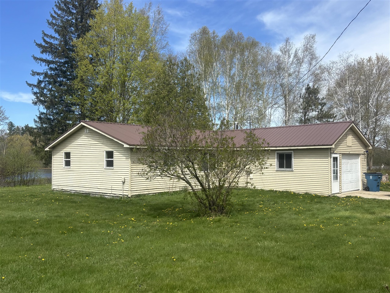 191 Haddix Boulevard Property Photo 1