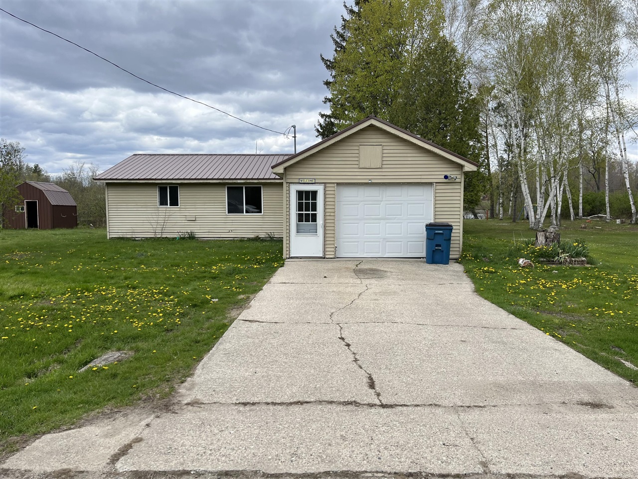 191 Haddix Boulevard Property Photo 2