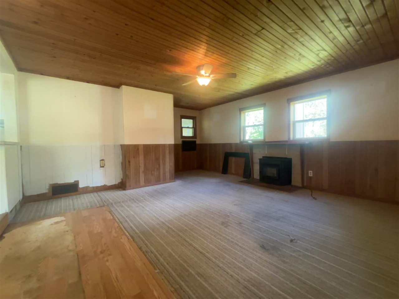 191 Haddix Boulevard Property Photo 7