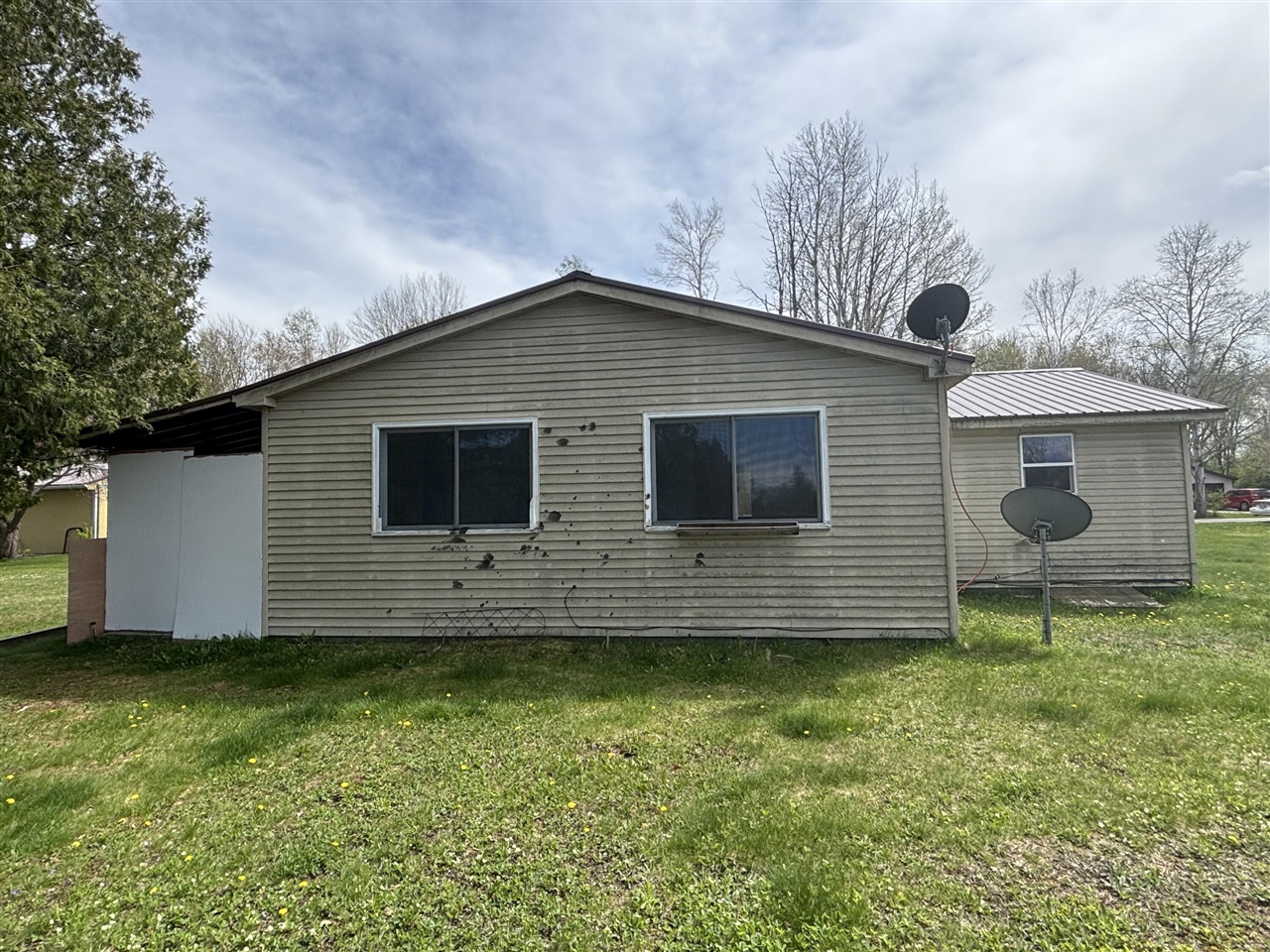 191 Haddix Boulevard Property Photo 16
