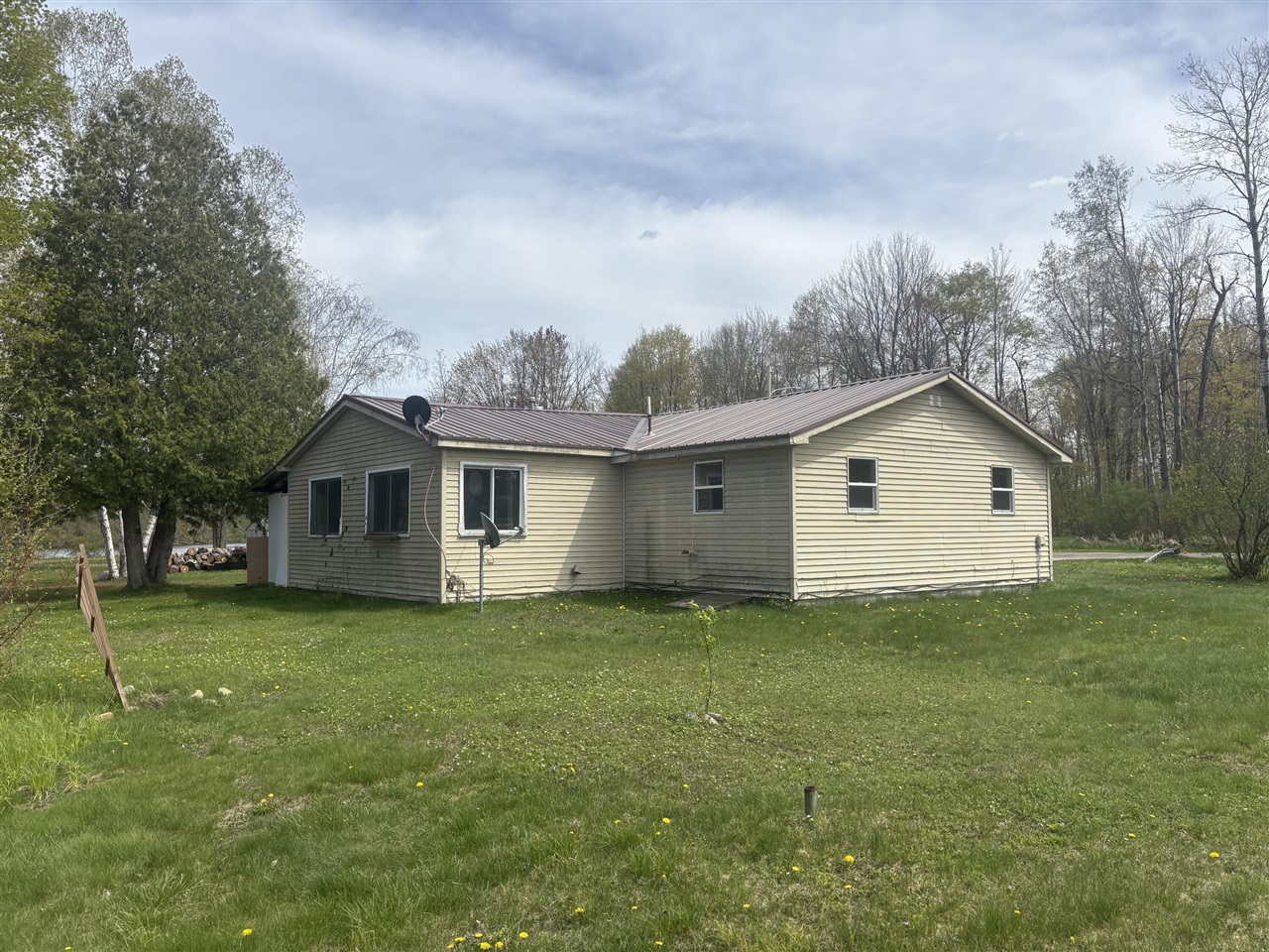 191 Haddix Boulevard Property Photo 17