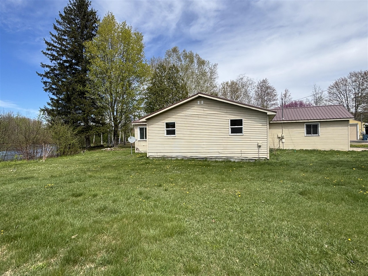 191 Haddix Boulevard Property Photo 18