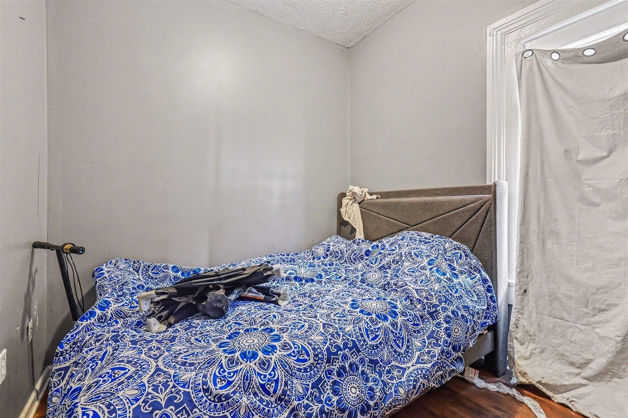 904 College Avenue Property Photo 11