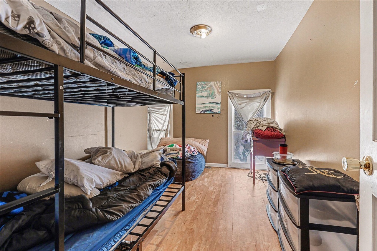 904 College Avenue Property Photo 17