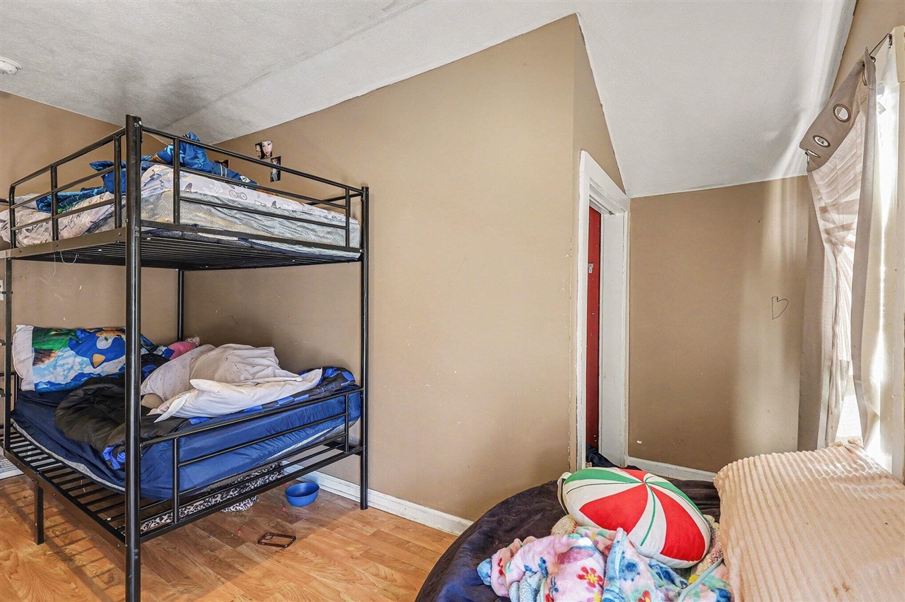 904 College Avenue Property Photo 18