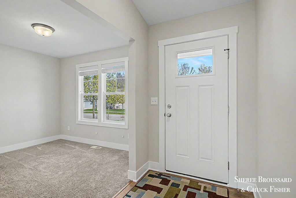 2914 Veld Creek Drive Property Photo 3