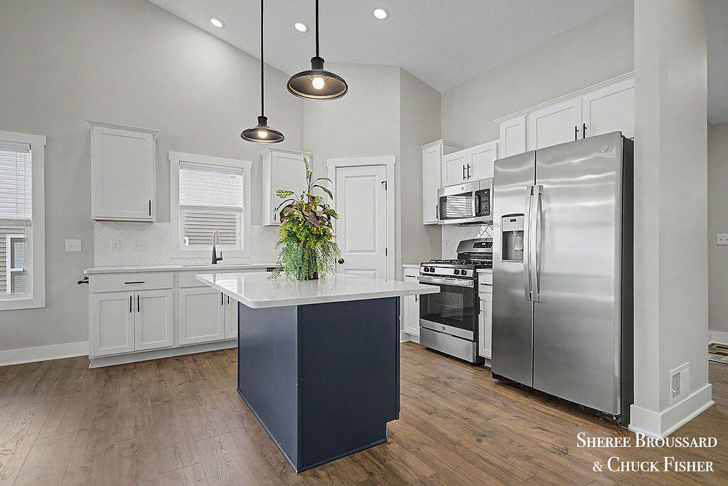 2914 Veld Creek Drive Property Photo 11