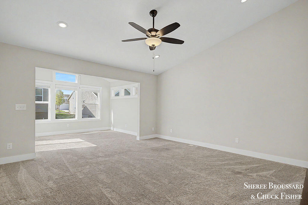 2914 Veld Creek Drive Property Photo 17