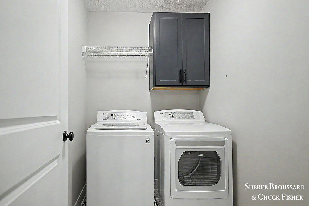 2914 Veld Creek Drive Property Photo 21