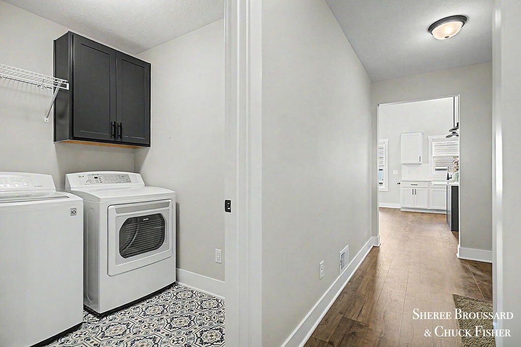 2914 Veld Creek Drive Property Photo 22