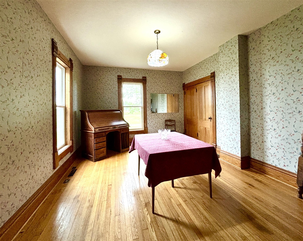 5410 Long Lake Road Property Photo 11