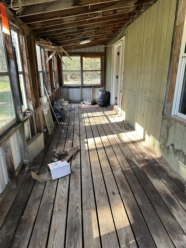 206 S 56th Avenue Property Photo 8