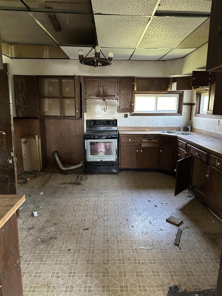 206 S 56th Avenue Property Photo 19