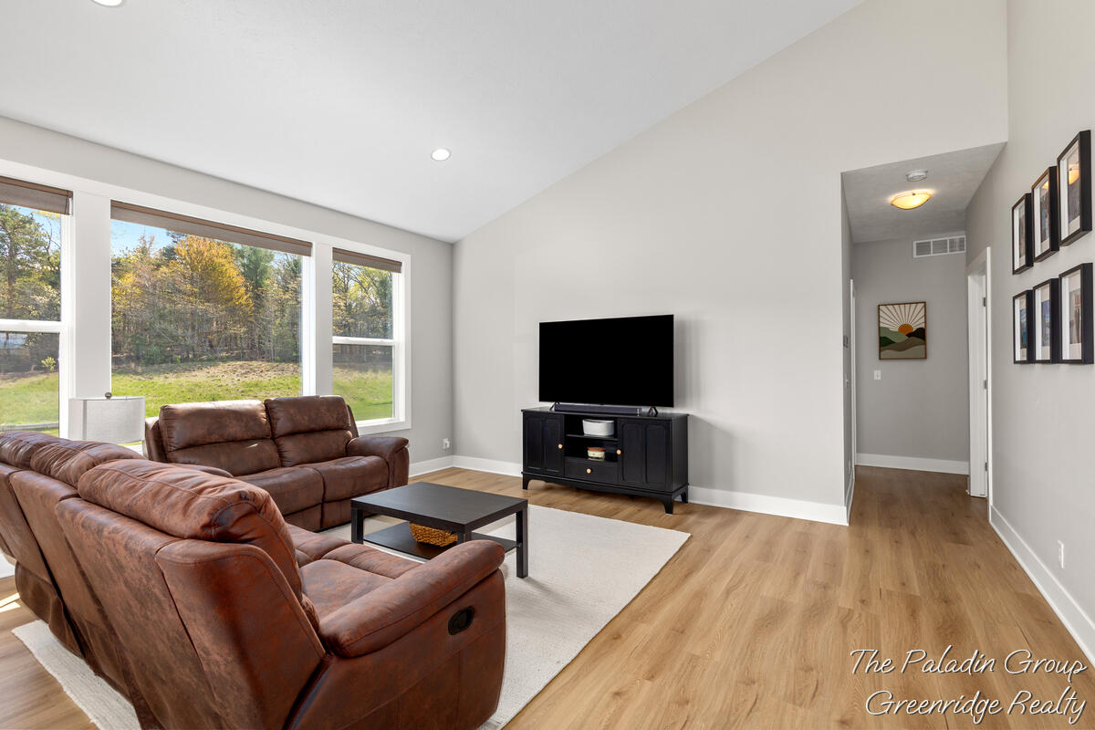 9404 Shoreway Drive Property Photo 10