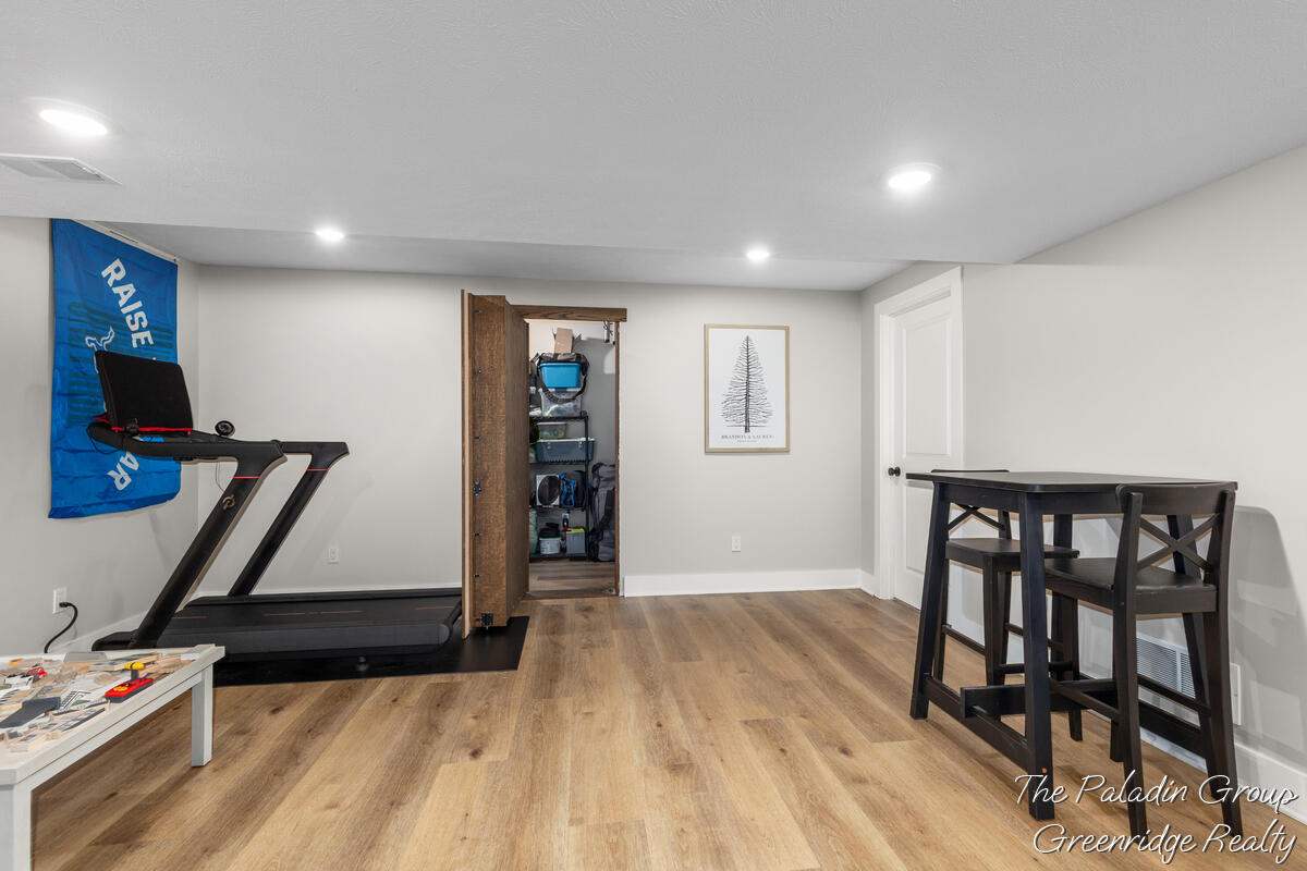 9404 Shoreway Drive Property Photo 31