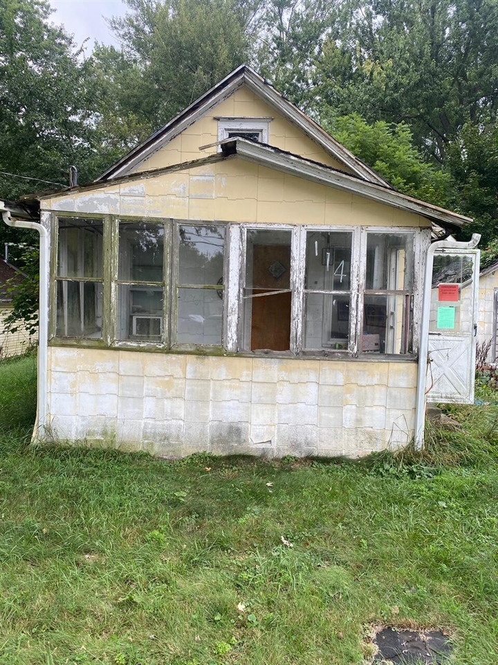 114 Ridge Street Property Photo 1