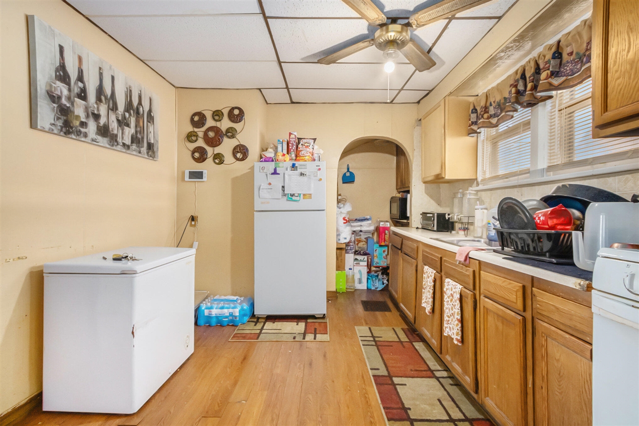955 Colfax Avenue Property Photo 3