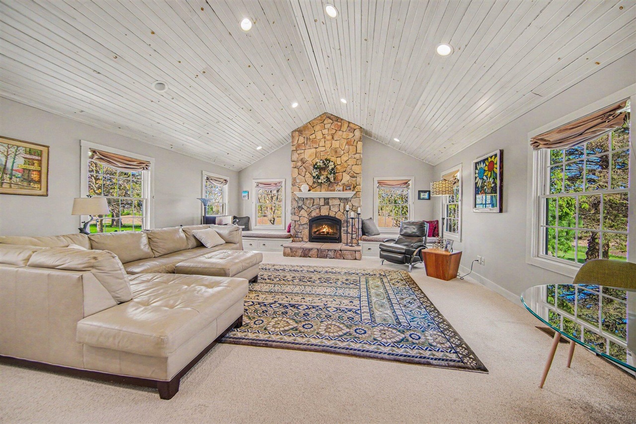 8885 Burmeister Road Property Photo 15