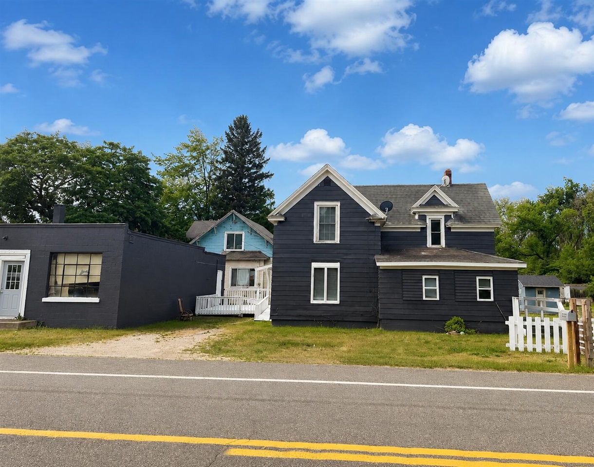 12237 Mckinley Road Property Photo 1
