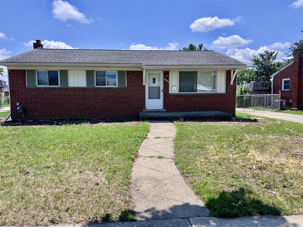 2252 Winston Drive Property Photo 1