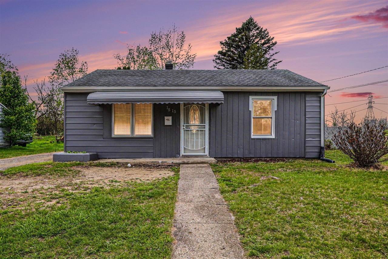 1515 Dean Drive Property Photo 1