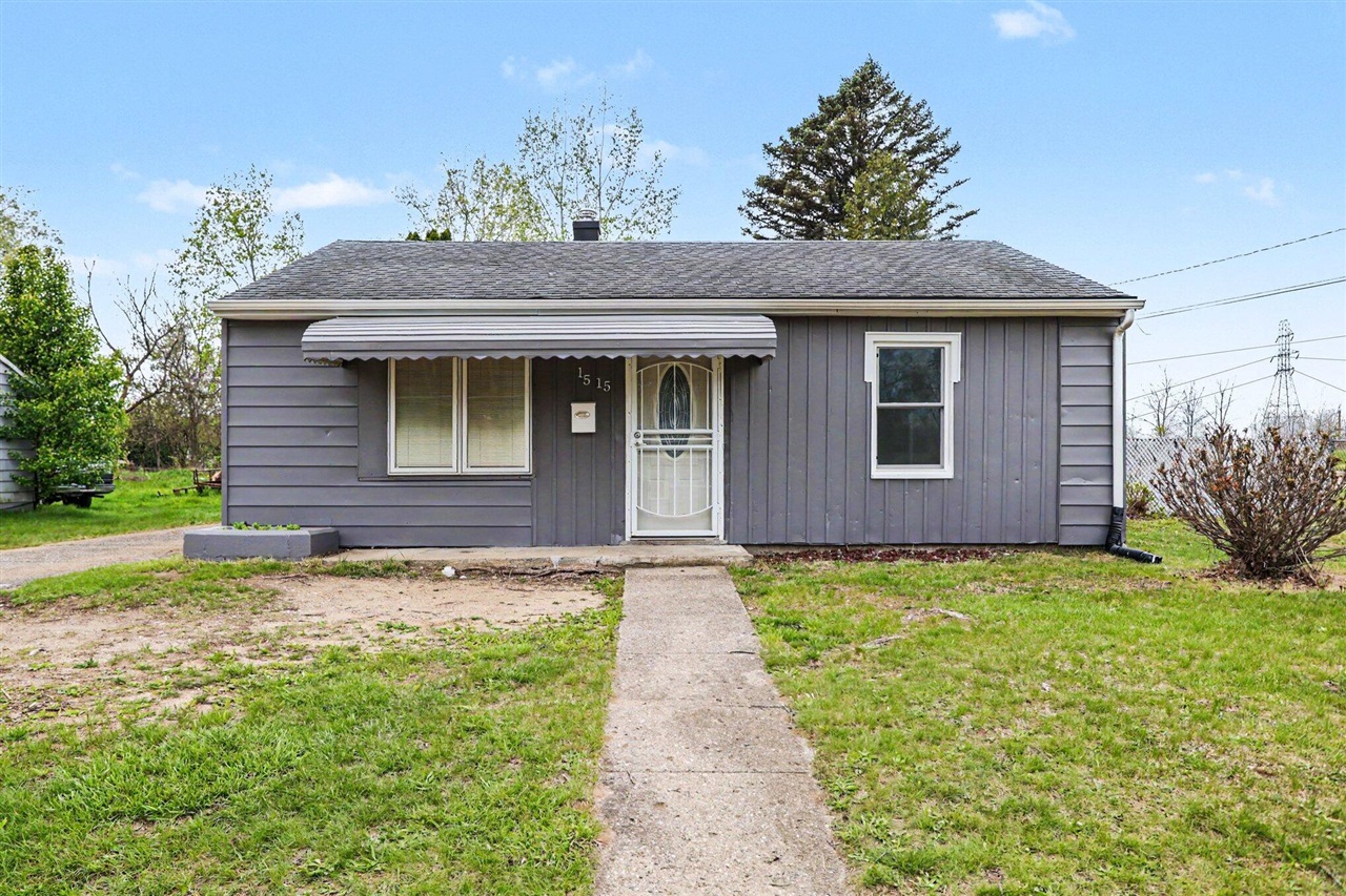 1515 Dean Drive Property Photo 3