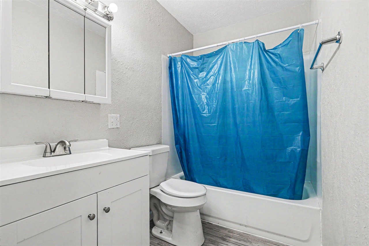 1515 Dean Drive Property Photo 9