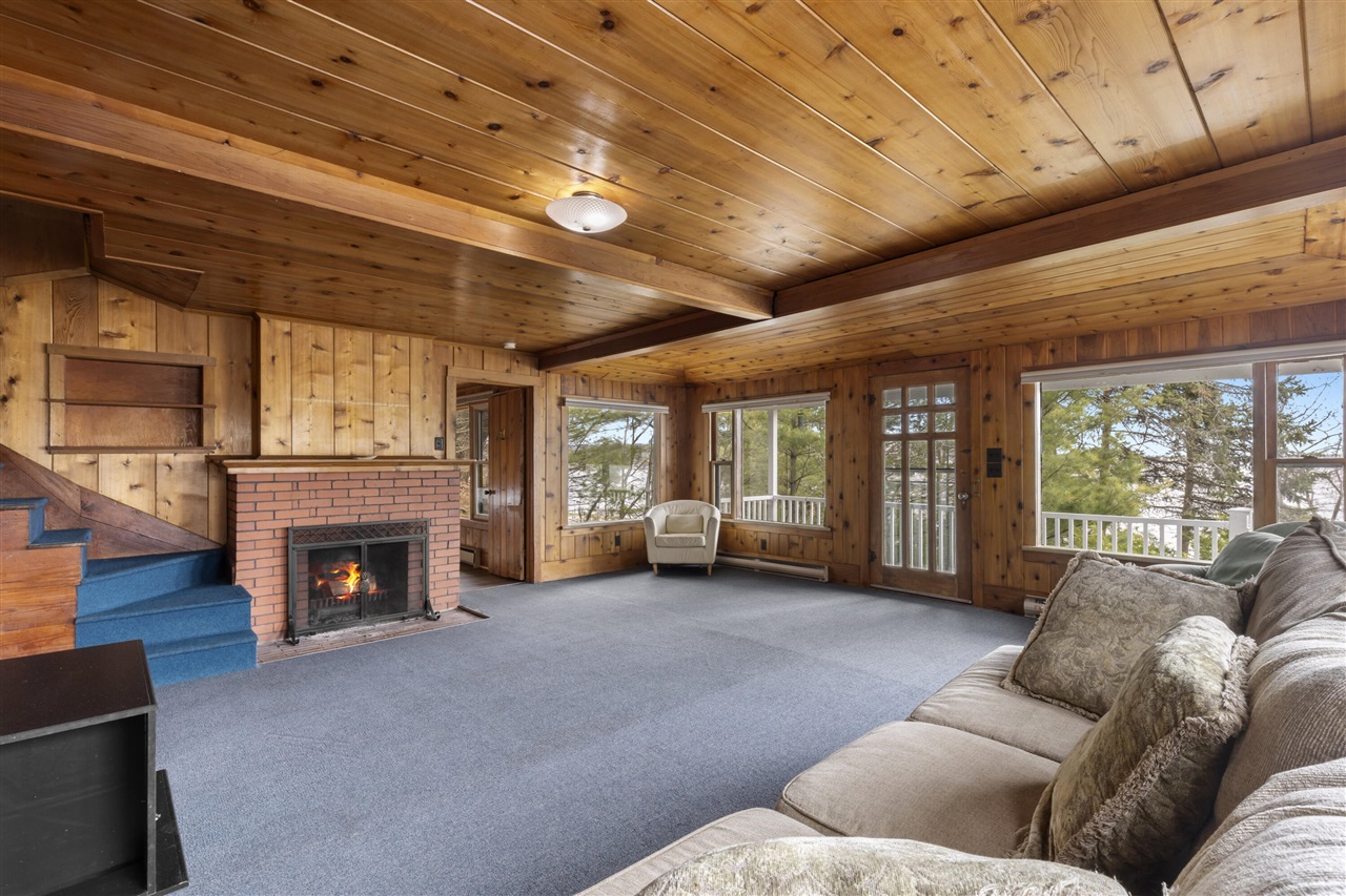 8368 Portage Point Drive Property Photo 15