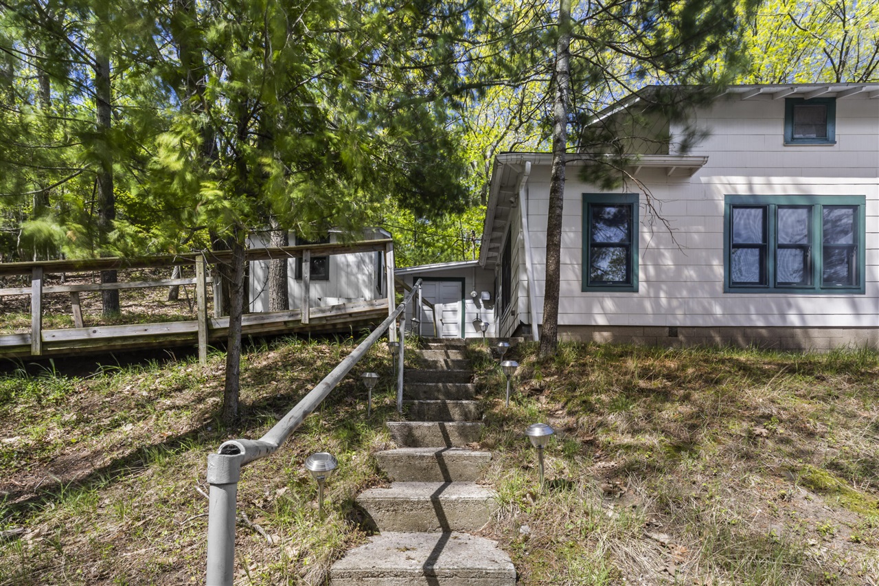 8368 Portage Point Drive Property Photo 41