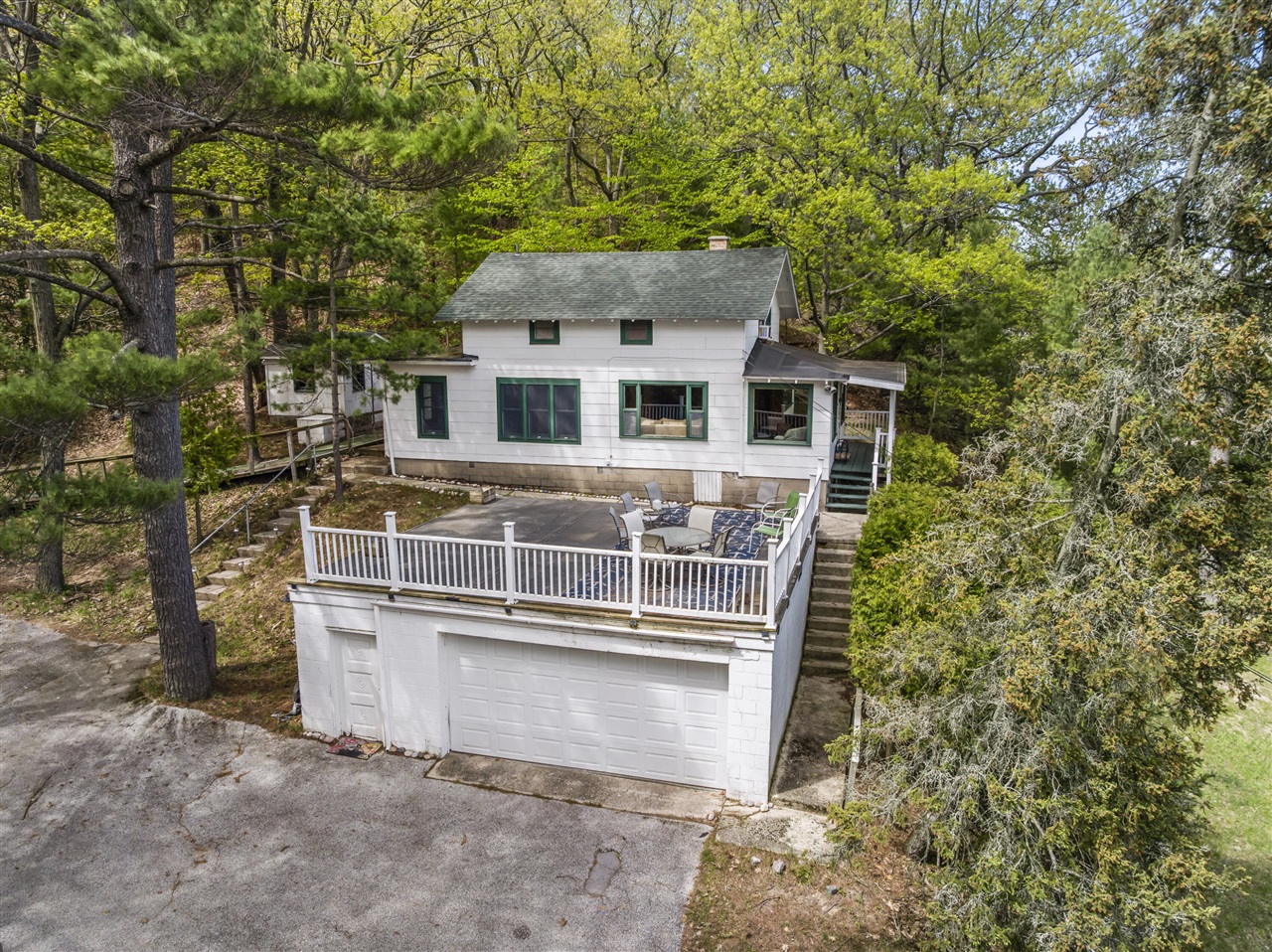 8368 Portage Point Drive Property Photo 46