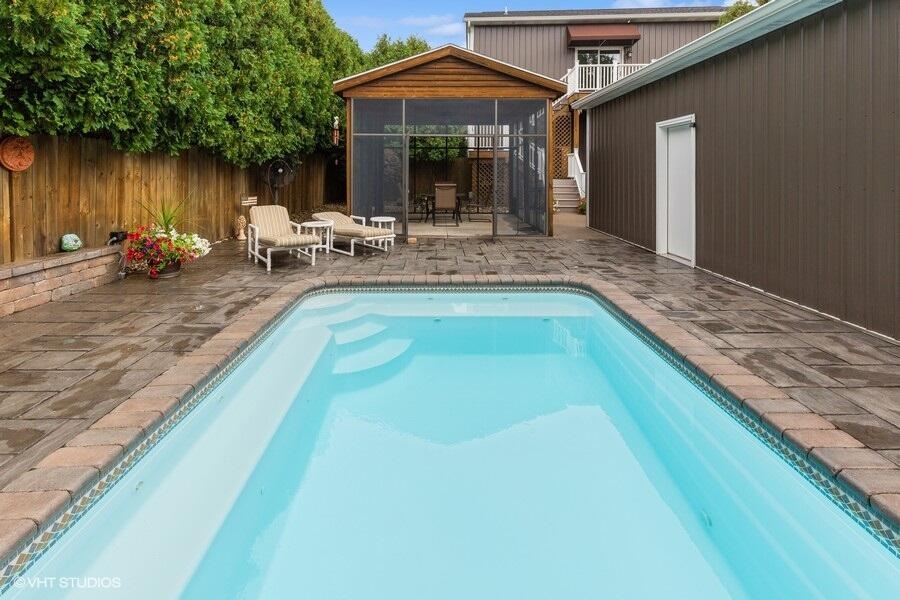 15320 Three Oaks Road Property Photo 1