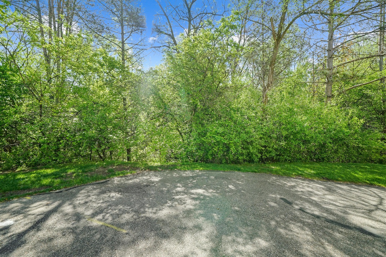 2201 S Huron Parkway Property Photo 30