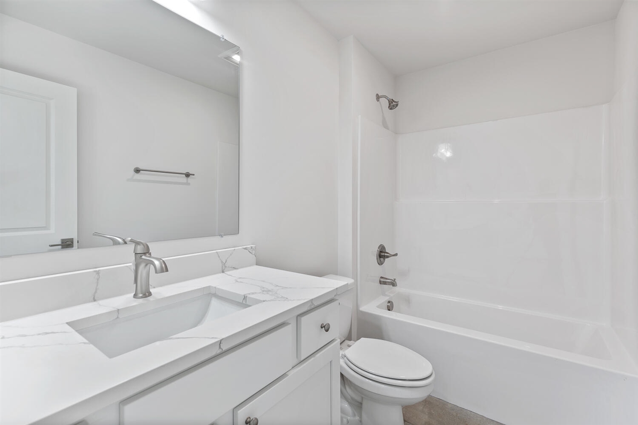 2775 Gady Pines Drive Property Photo 13