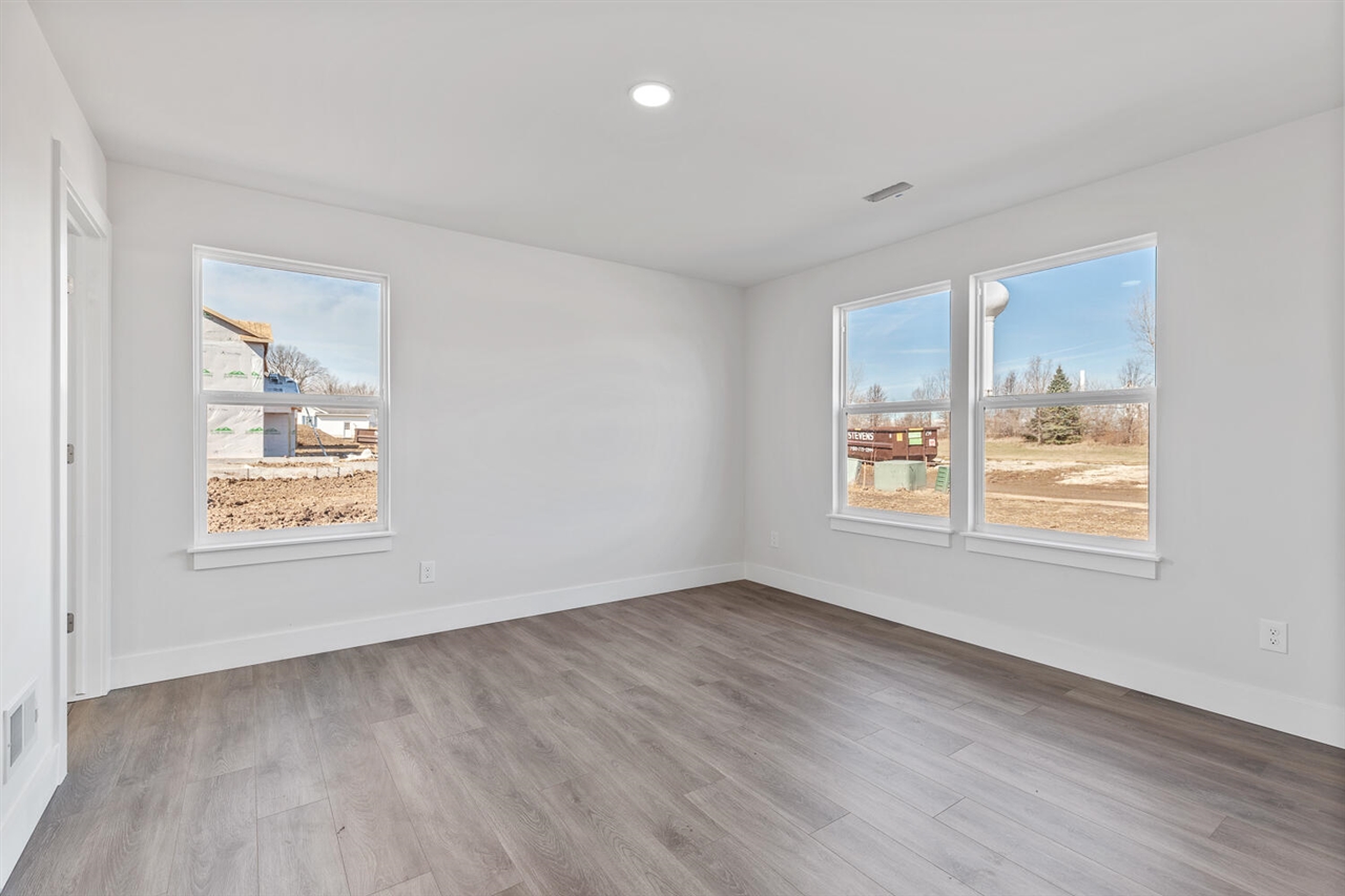 2775 Gady Pines Drive Property Photo 17
